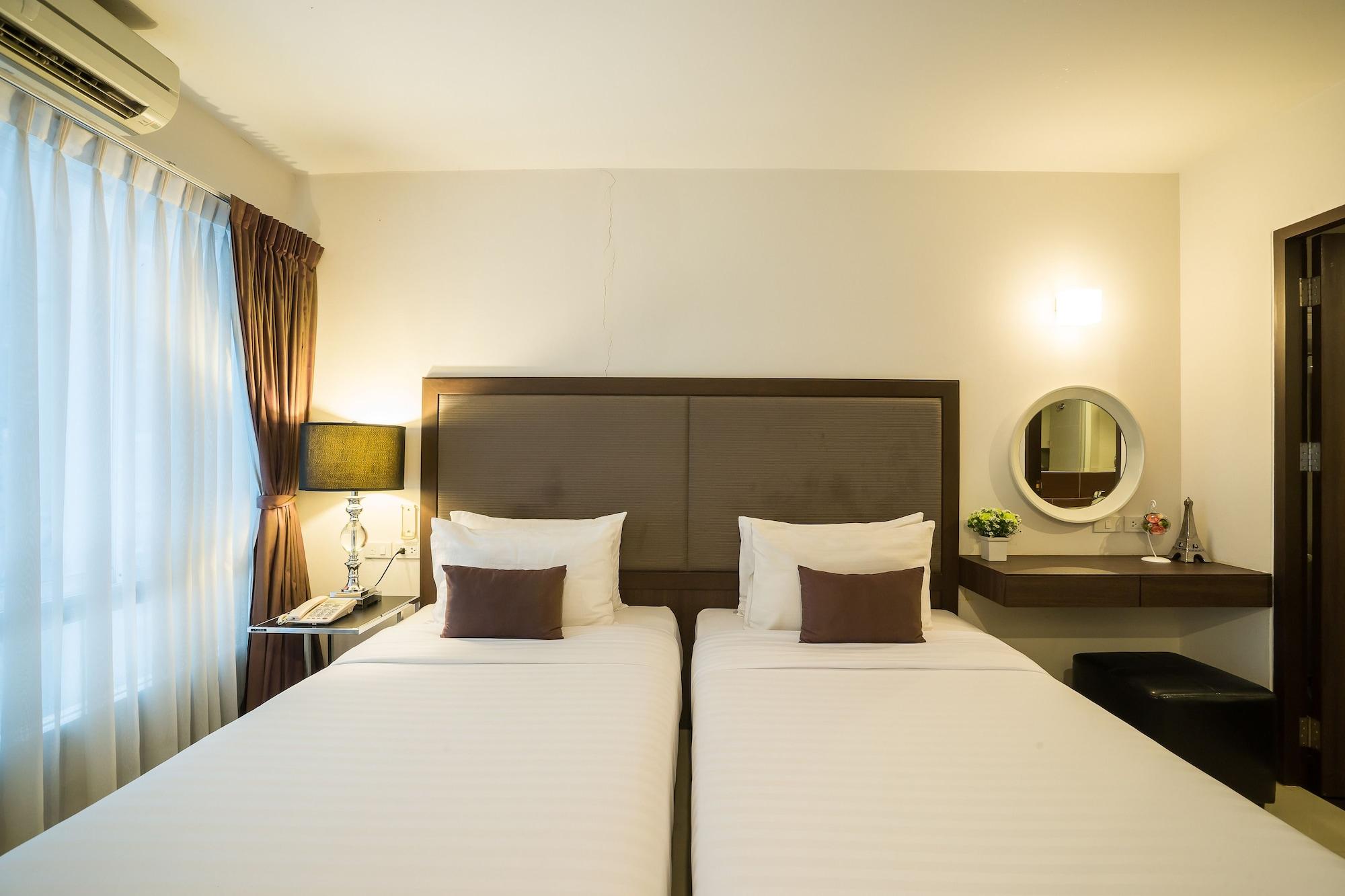 Beyond Suite Bangkok Exterior photo