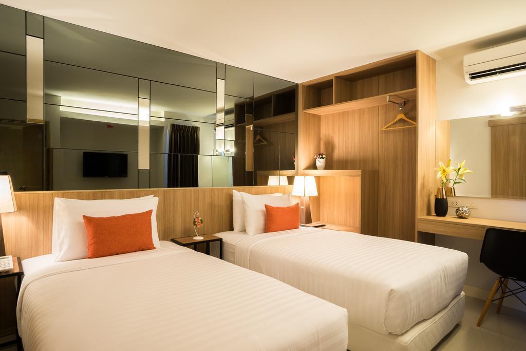 Beyond Suite Bangkok Exterior photo