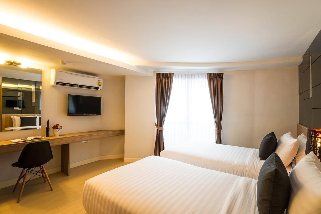 Beyond Suite Bangkok Exterior photo
