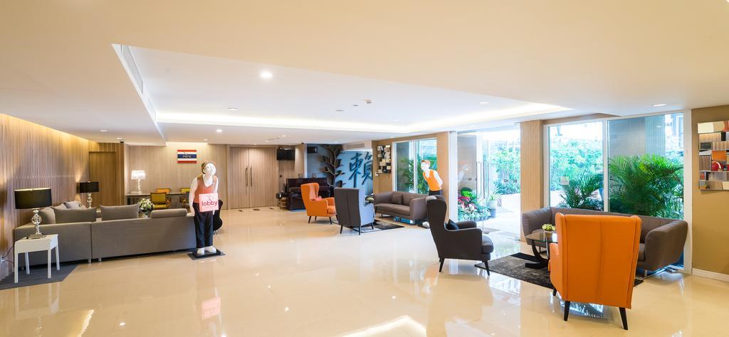 Beyond Suite Bangkok Exterior photo